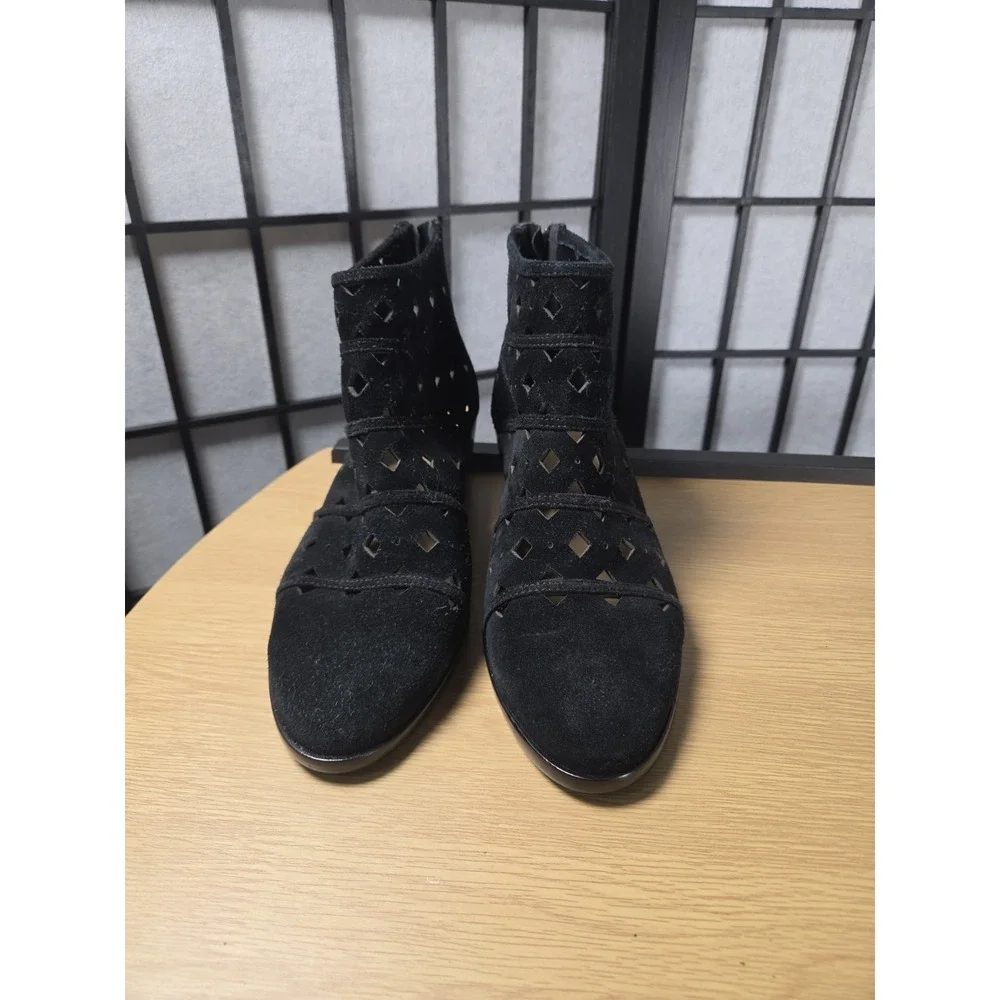 Michael Kors Uma Perforated Suede Booties Boho Western Hippie‎ Size 6